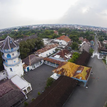 Super 8 by Wyndham Solo Indonesia