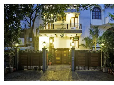 Evergreen Suites Hotels in Defence Colony