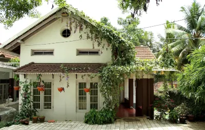 Fenn Hall โรงแรมใน