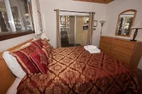 1360 Knoll Lane 3 Bedroom Home by RedAwning - Chalets