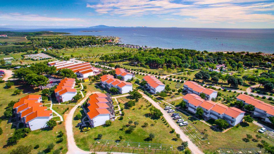 Kazela Apartments