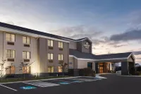Country Inn & Suites by Radisson, Erie, PA Hôtels à : Summit Township
