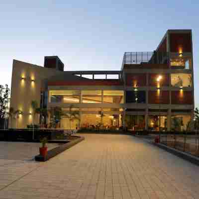 Hariyali Resort Hotel Exterior