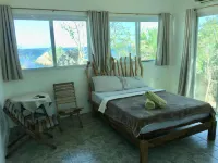 Birdland Beach Club Hotel di Bolinao