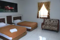 Shanrilla Hotel Hotels in Singaparna