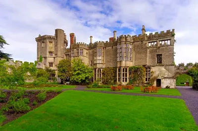 Thornbury Castle - A Relais & Chateaux Hotel Các khách sạn gần Alveston Methodist Church