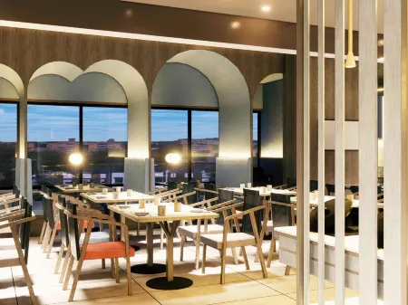 Ibis Styles Semarang Simpang Lima Отели рядом с достопримечательностью «Лима»