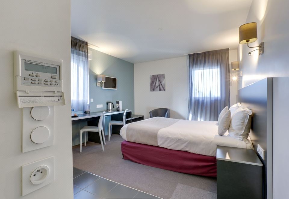 All Suites Appart Hôtel Orly Rungis-Rungis Updated 2023 Room Price-Reviews  & Deals | Trip.com