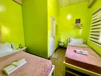 Garden Nen Ines Guest House Hotels in La Trinidad
