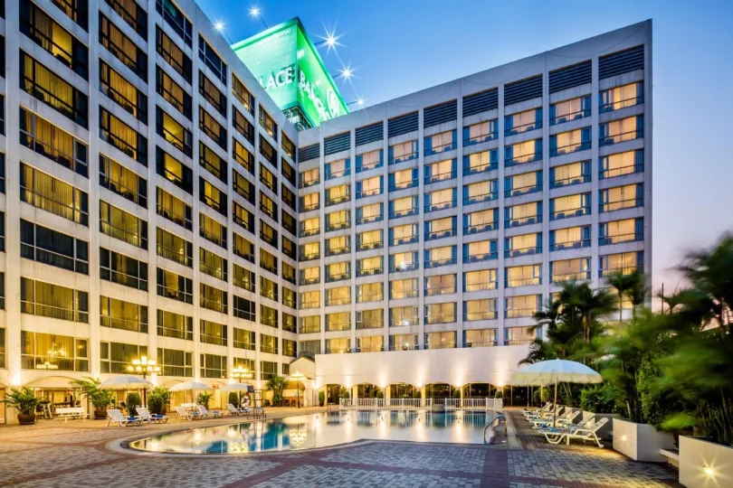 Bangkok Palace Hotel