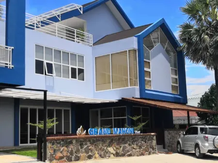 Grand Mahoni Hotel Отели в г. Банда Асех