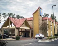 Comfort Inn & Suites Fuquay Varina Hotels in Middle Creek