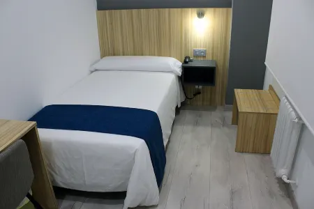 Hotel Altiana Отели в г. Оренсе