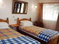 The Cottage Marsh B&B - parking