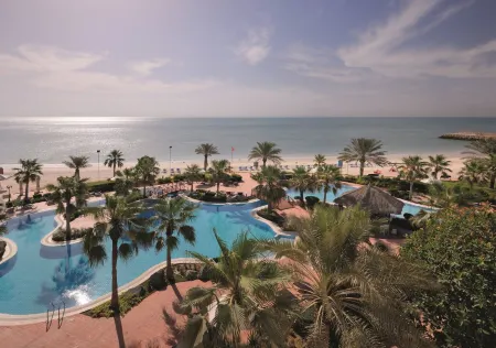 Mövenpick Kuwait Al Bidaa Отели в г. Al-Bidea