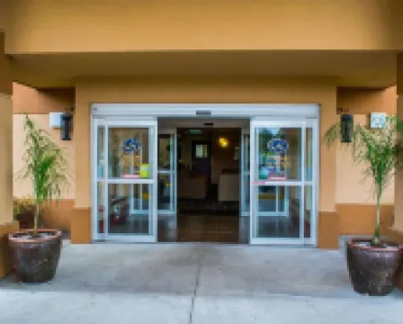 Comfort Suites Portland Southwest