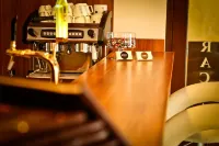 Hotel Korel - Airport Shuttle