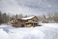 Seesaw's Lodge - Inns