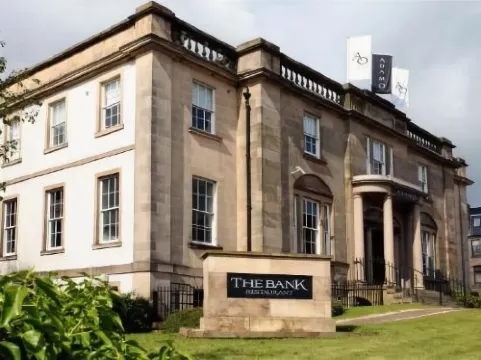 フレクチャーズ レストラン バー & ルームズ