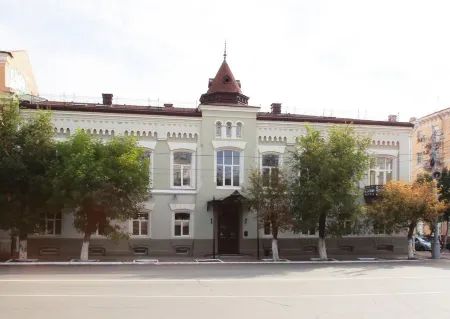 Bonotel Hotel Отели рядом с достопримечательностью «Храм Иконы Казанской Божией Матери»