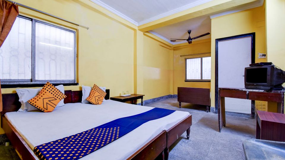 Spot on 77478 Hotel Piyush