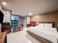 Daegu Palgongsan Seven Hoteles cerca de Templo Pagyesa