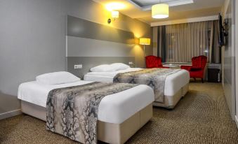 Atlıhan Hotel - Housity