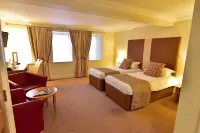 Moness Resort Hotels in Kenmore