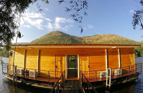 克魯蓬之家酒店