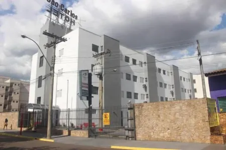 Central Park Hotel São Carlos - Fácil Acesso Usp e Industrial Отели в г. Сан-Карлус