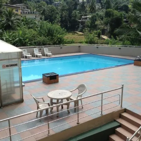 Devon Hotel