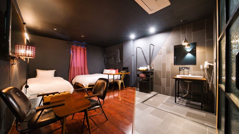 Elephant Shower Hotel