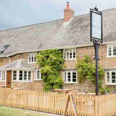 The Red Lion at Hellidon Hotel Exterior