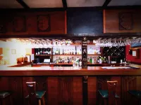 Cotswold Gardens - bar