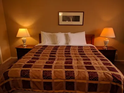 Ocean Shores Inn & Suites Hotels near Beach Tyme Quilts