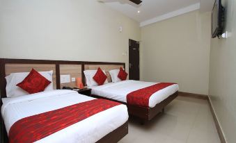 OYO 16691 Hotel Chakkaravarthi