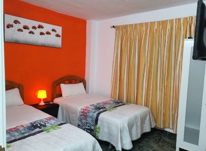 Low Cost Room Plaza de Hierro III