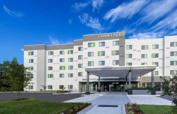 坦帕西北-老兵高速公路萬怡酒店