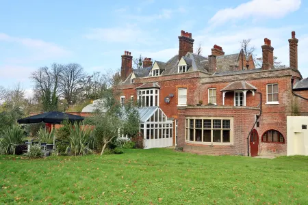 Premier Inn London Croydon South (A212) Отели рядом со станцией West Croydon