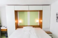 Boutique Hotel Kronenhof Hotellit kohteessa District 11