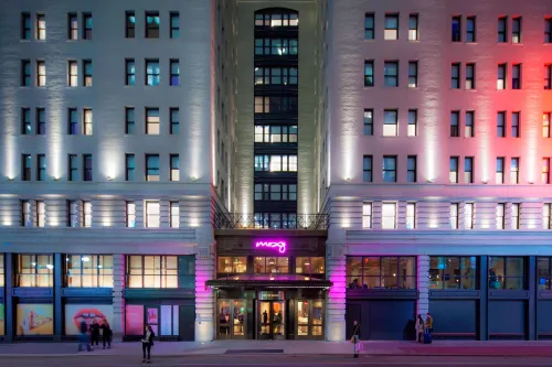 Moxy NYC Times Square Hotels in New York