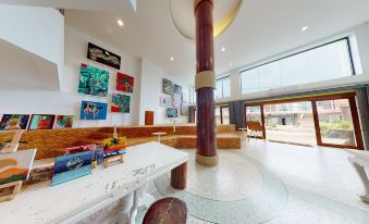 Vish Coco Gallery Hotel