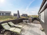 "Ayu" - 100m from the Sea