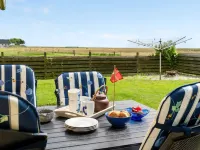 "Leocadia" - 150m to the Fjord Hotels in Veslos