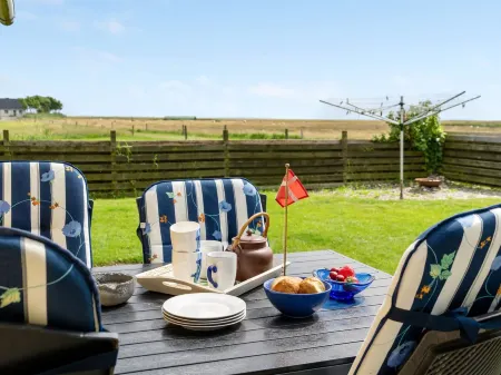 "Leocadia" - 150m to the Fjord