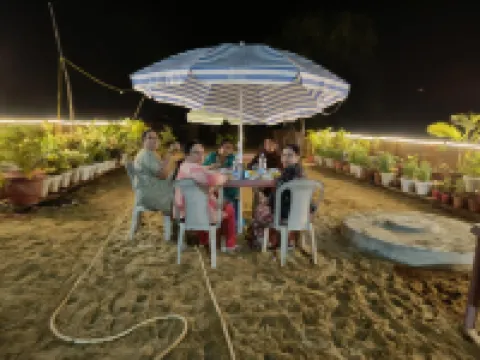 Okaasan Guest House & Restaurant