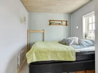 "Sazur" - 75m from the Sea Hotels in Mesinge