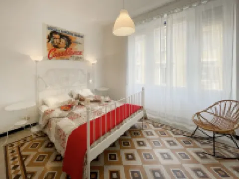 8 1/2 Hotels in Imperia