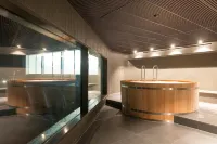 WellnessHostel4000 - Hot Tub
