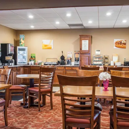 Quality Inn Buffalo Airport